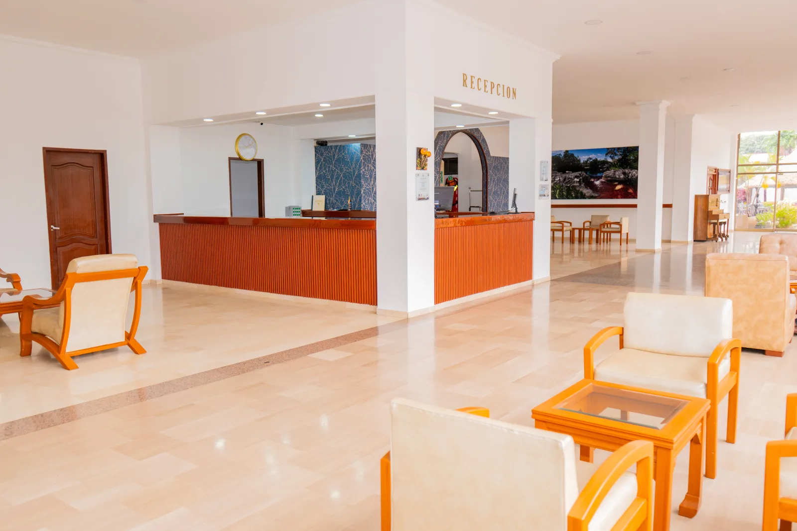 Recepción 24 horas